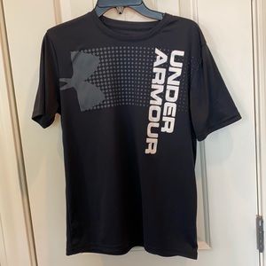 Under Armour Boys Youth XL Short Sleeve Shirt